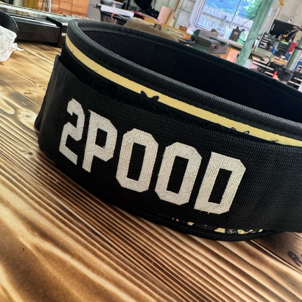 2POOD Weightlifting Belt